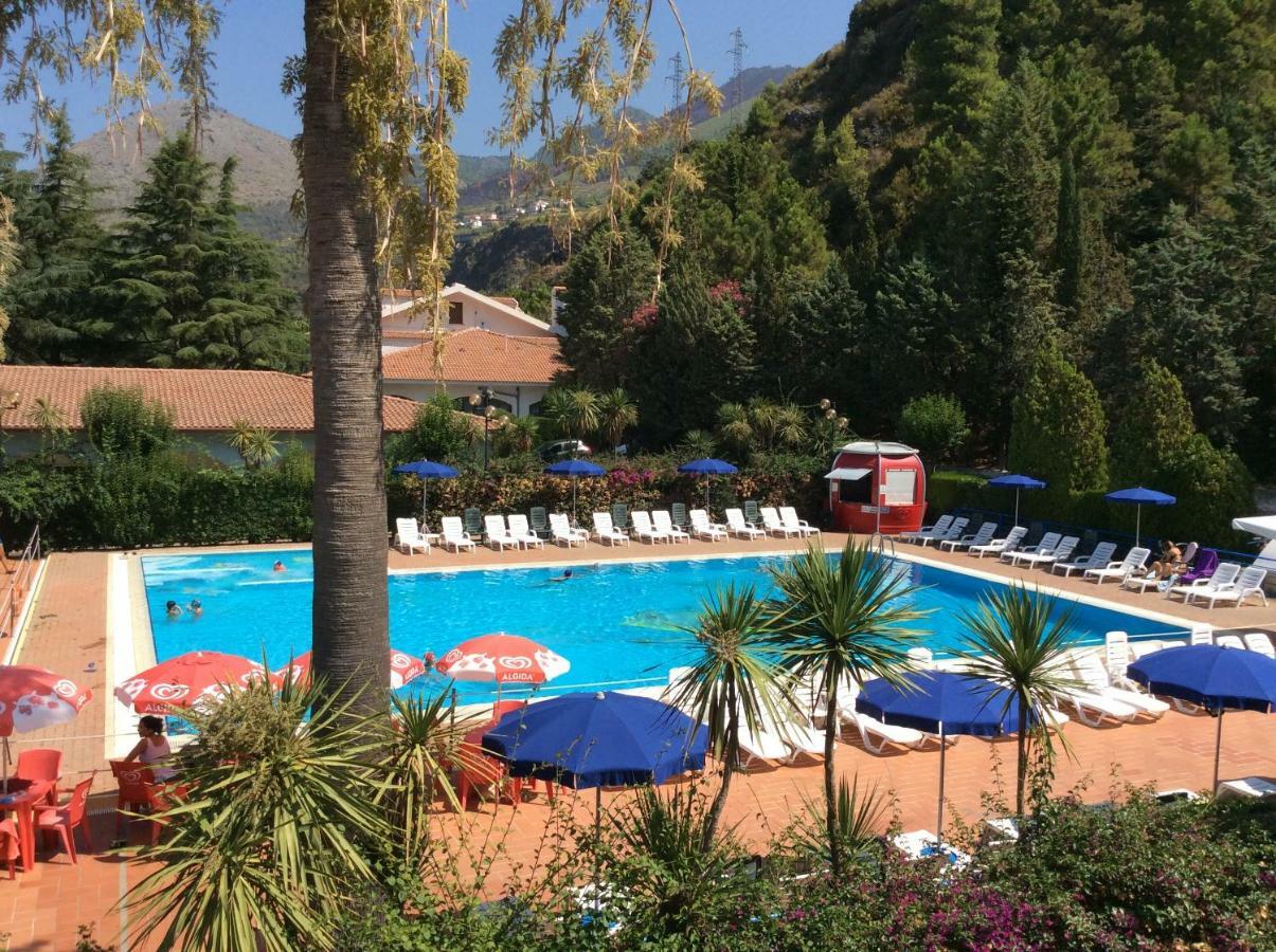 Villaggio Turistico La Mantinera - Appartamenti De Luxe Praia a Mare Εξωτερικό φωτογραφία